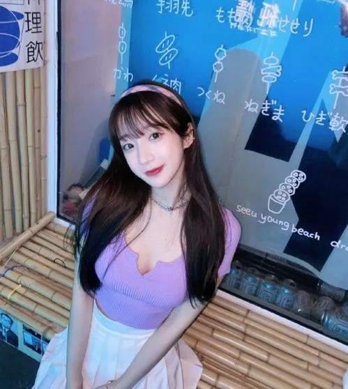 最新吃瓜女主网红,从吃瓜到爆红，她如何成为新一代流量担当？