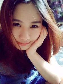 网红吃瓜美女图片